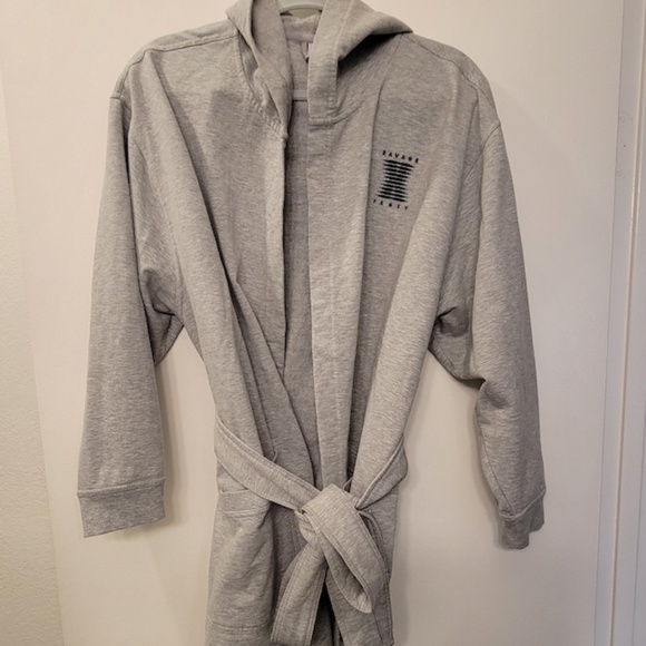 Savage X Fenty by Rihanna Jersey Knit Hooded Robe - Picture 4 of 9